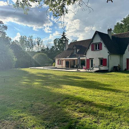 Готель L'Etang Des 7 Le Controis-en-Sologne Екстер'єр фото